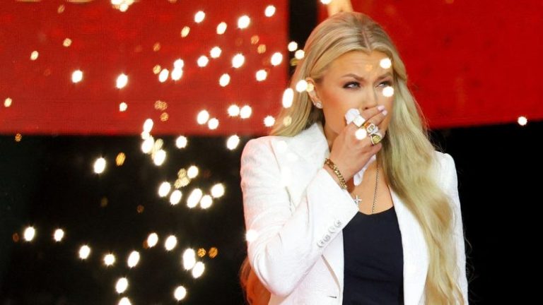 Democrats skip Charlie Kirk Arizona memorial after 58 vote against House resolution