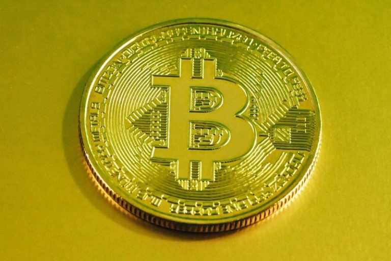 Crypto Market Update: Trump Pardons Binance Founder, Wall Street Embraces Crypto Collateral